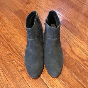 GAP blue suede booties NWT